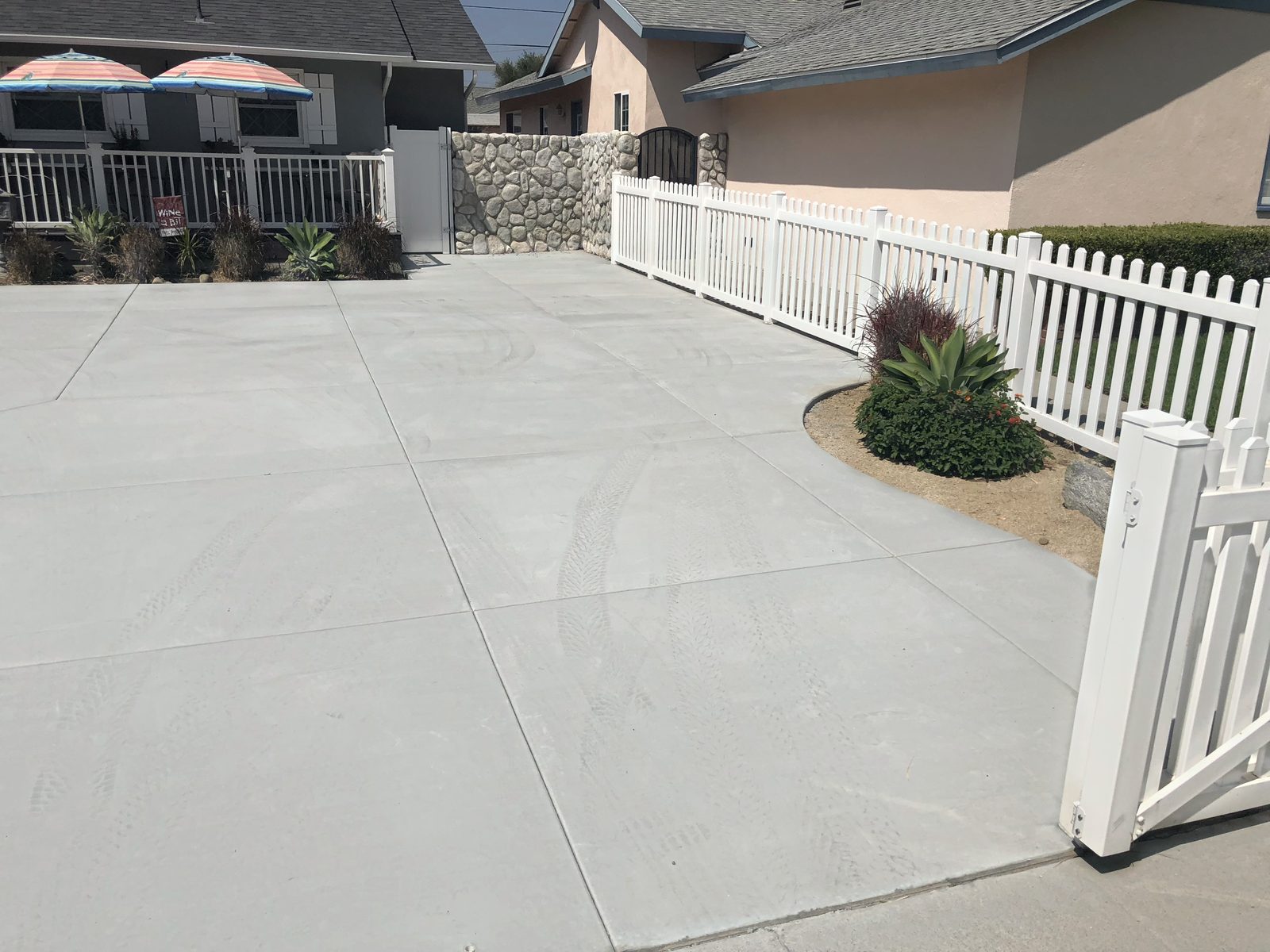 New concrete driveway by Driveway Masters in Orange, CA